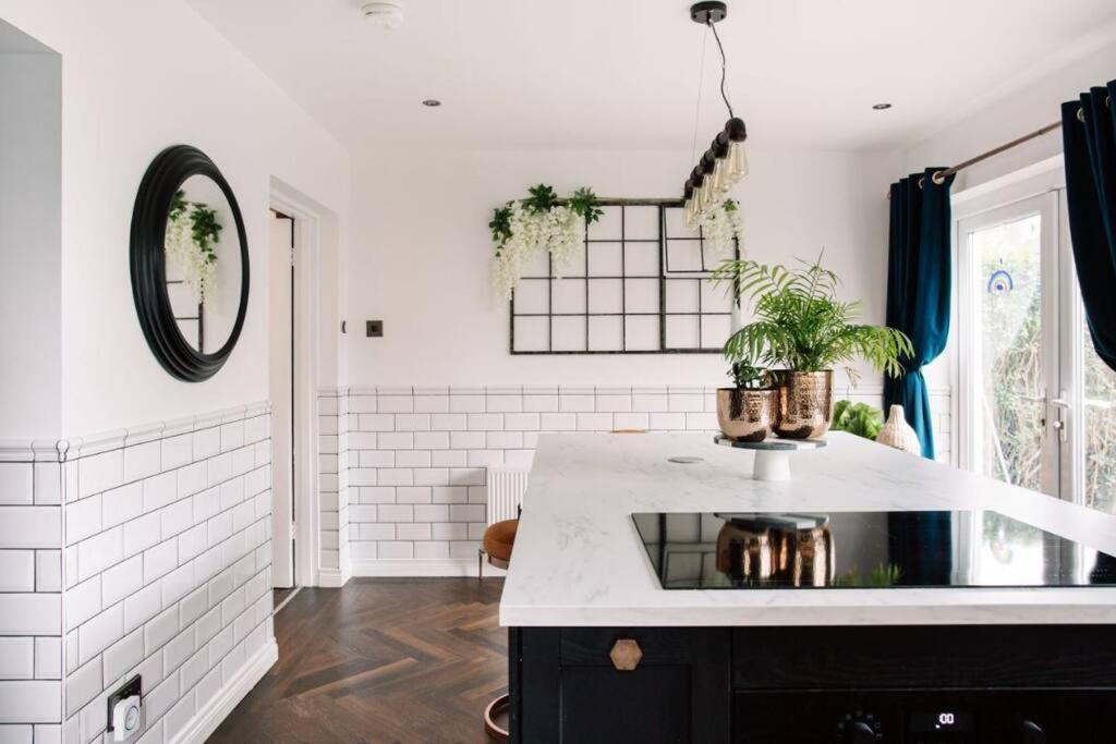 Modern & Stylish Home In The Heart Of بلفاست المظهر الخارجي الصورة