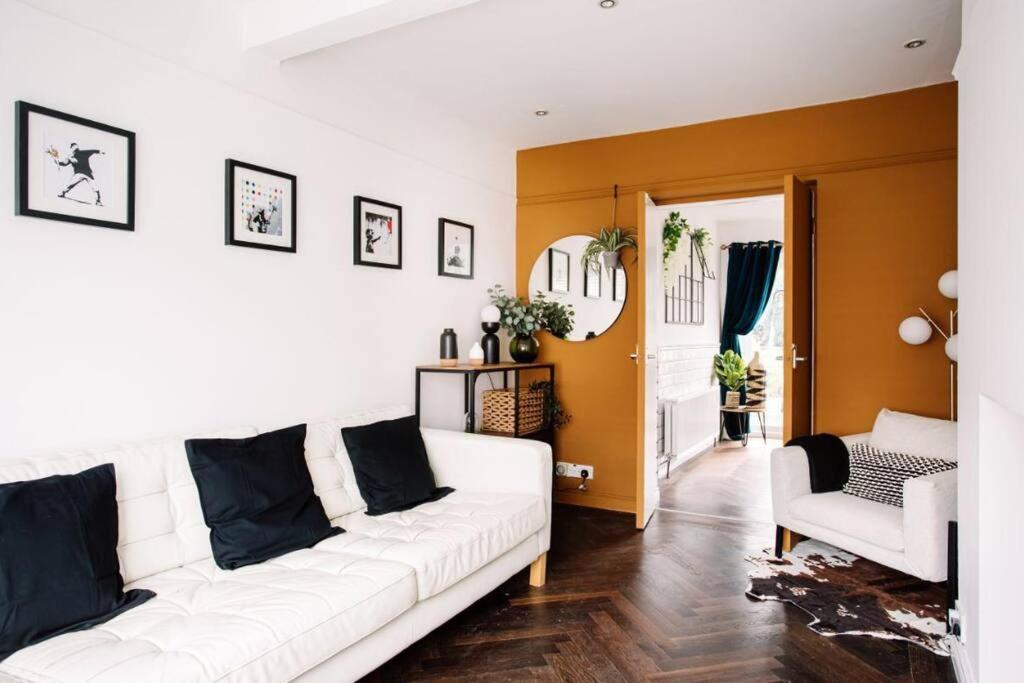 Modern & Stylish Home In The Heart Of بلفاست المظهر الخارجي الصورة
