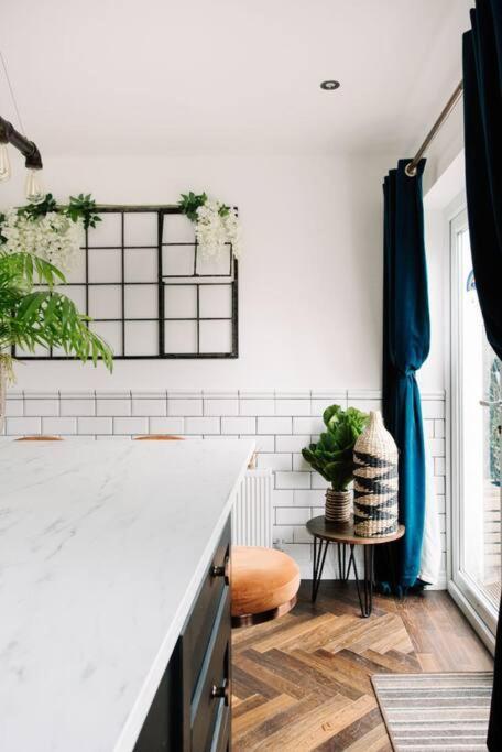 Modern & Stylish Home In The Heart Of بلفاست المظهر الخارجي الصورة