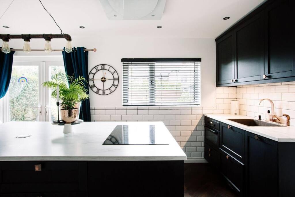 Modern & Stylish Home In The Heart Of بلفاست المظهر الخارجي الصورة