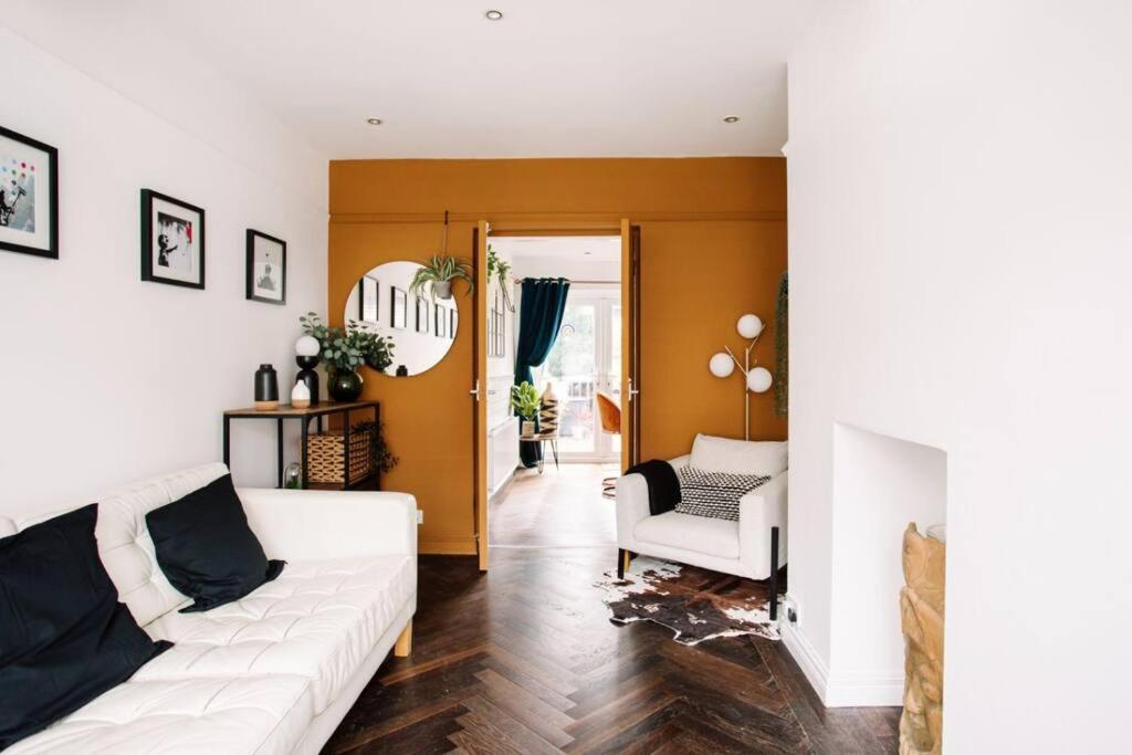 Modern & Stylish Home In The Heart Of بلفاست المظهر الخارجي الصورة